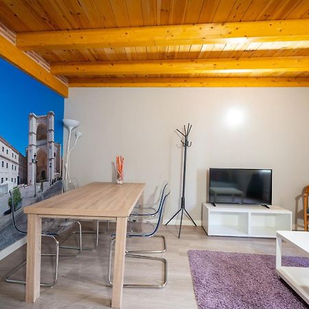 Apartamentos Go - Leopoldo Cano Center Валадоид Екстериор снимка