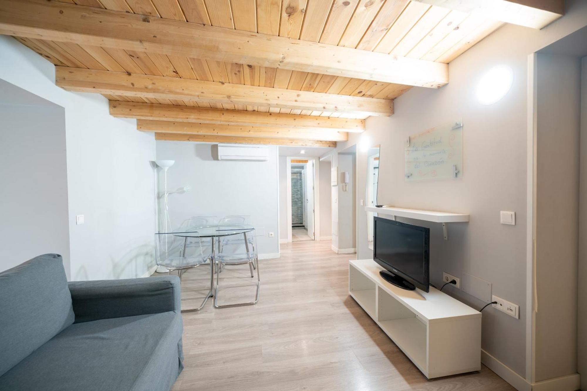 Apartamentos Go - Leopoldo Cano Center Валадоид Екстериор снимка