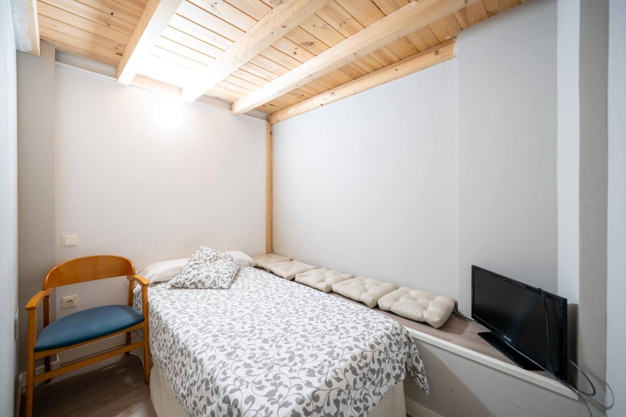 Apartamentos Go - Leopoldo Cano Center Валадоид Екстериор снимка